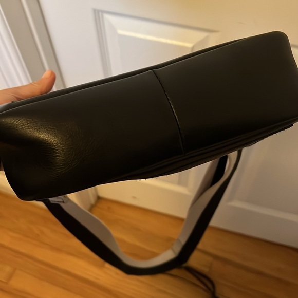 Madewell Large Transport Camera Bag - Picture 7 of 7